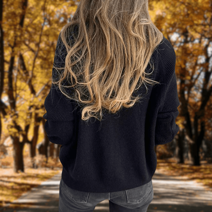 Adél | Időtlen kötött pulóver hasfedéssel