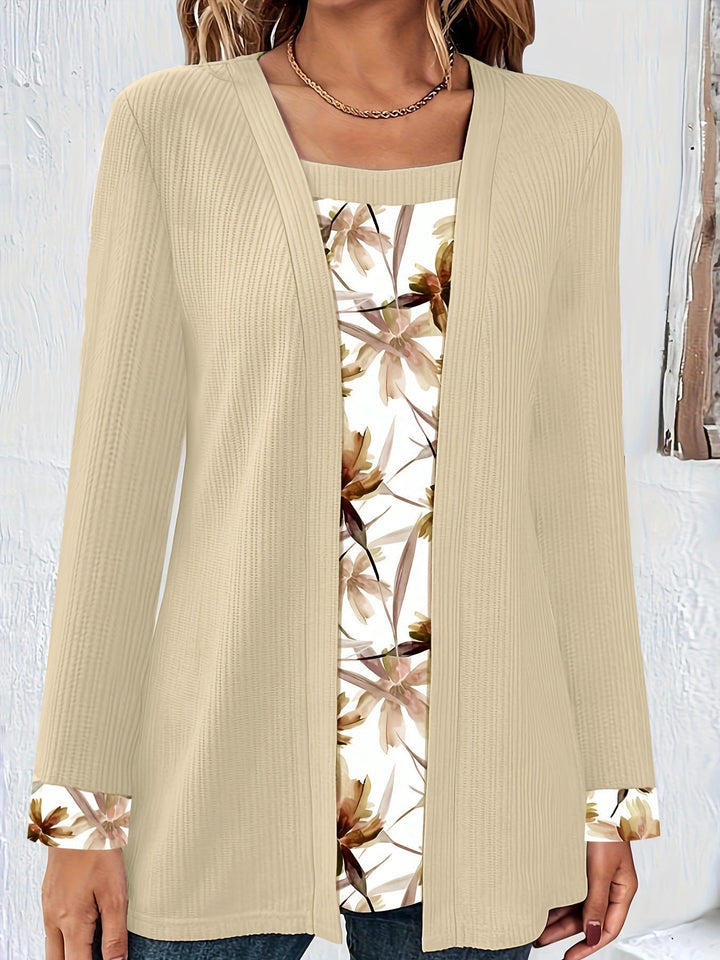 Rebeka | Bájos 3/4 ujjú blúz hasfedéssel