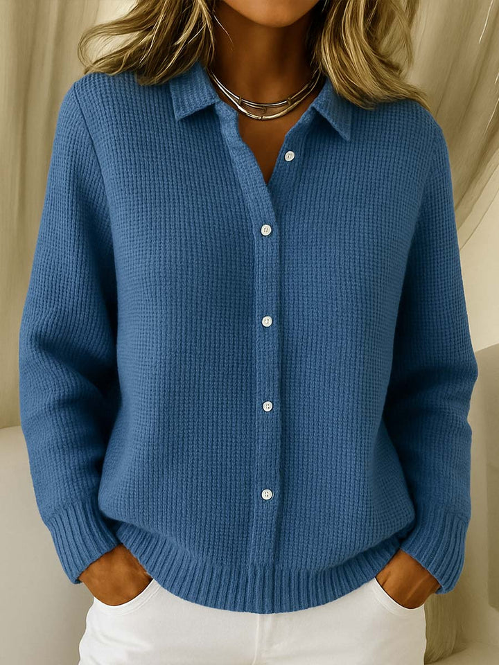 Réka | Classic knitted button cardigan